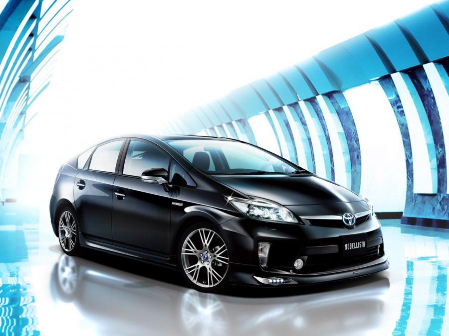 Toyota Prius by Modellista '2011